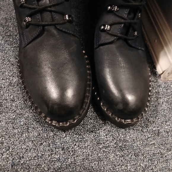 🍂🍁FALL MUST HAVE🍁🍂Tall Leather Navy Boots. Sz 10N - Picture 7 of 8